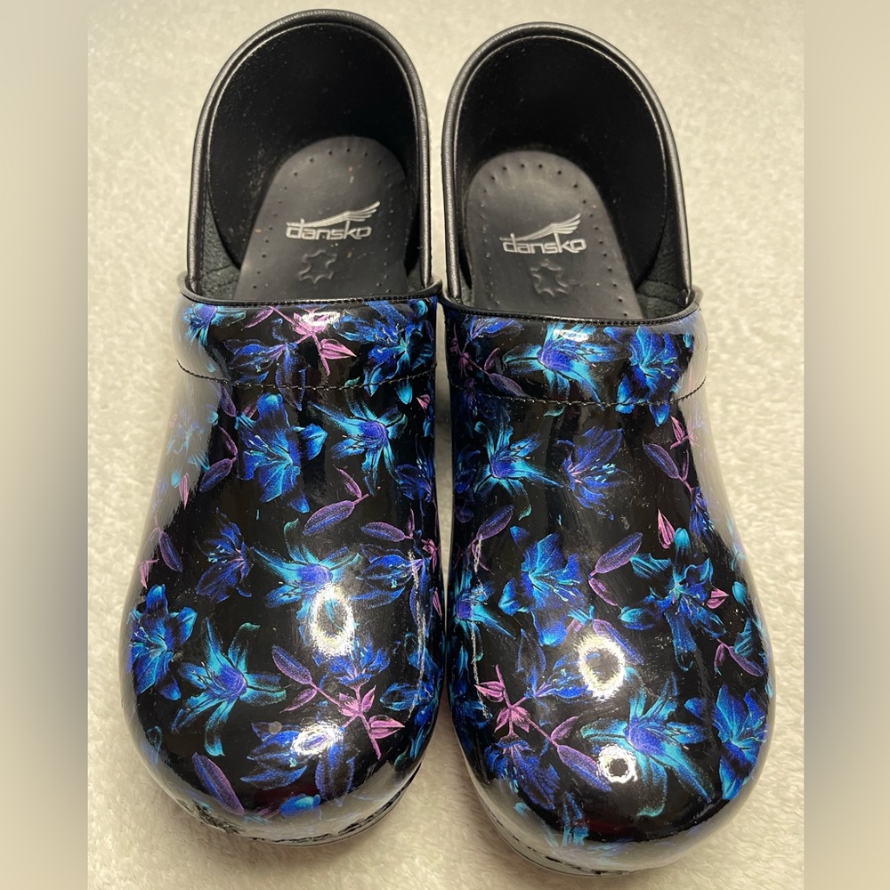 Dansko clog